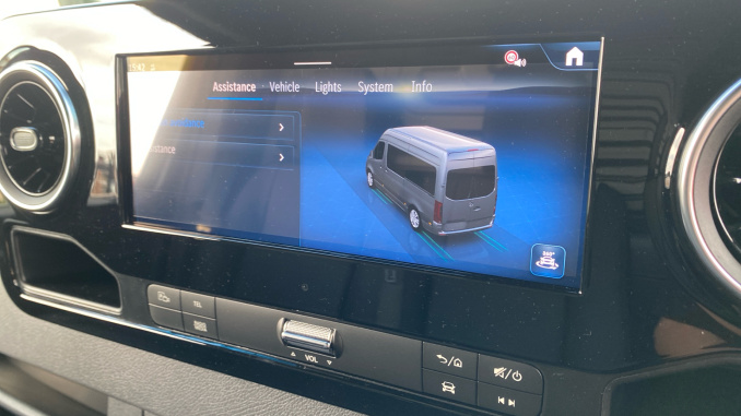 Mercedes-Benz Sprinter 315Cdi L2 Diesel Rwd 3.5t H2 Select Van - Image 22